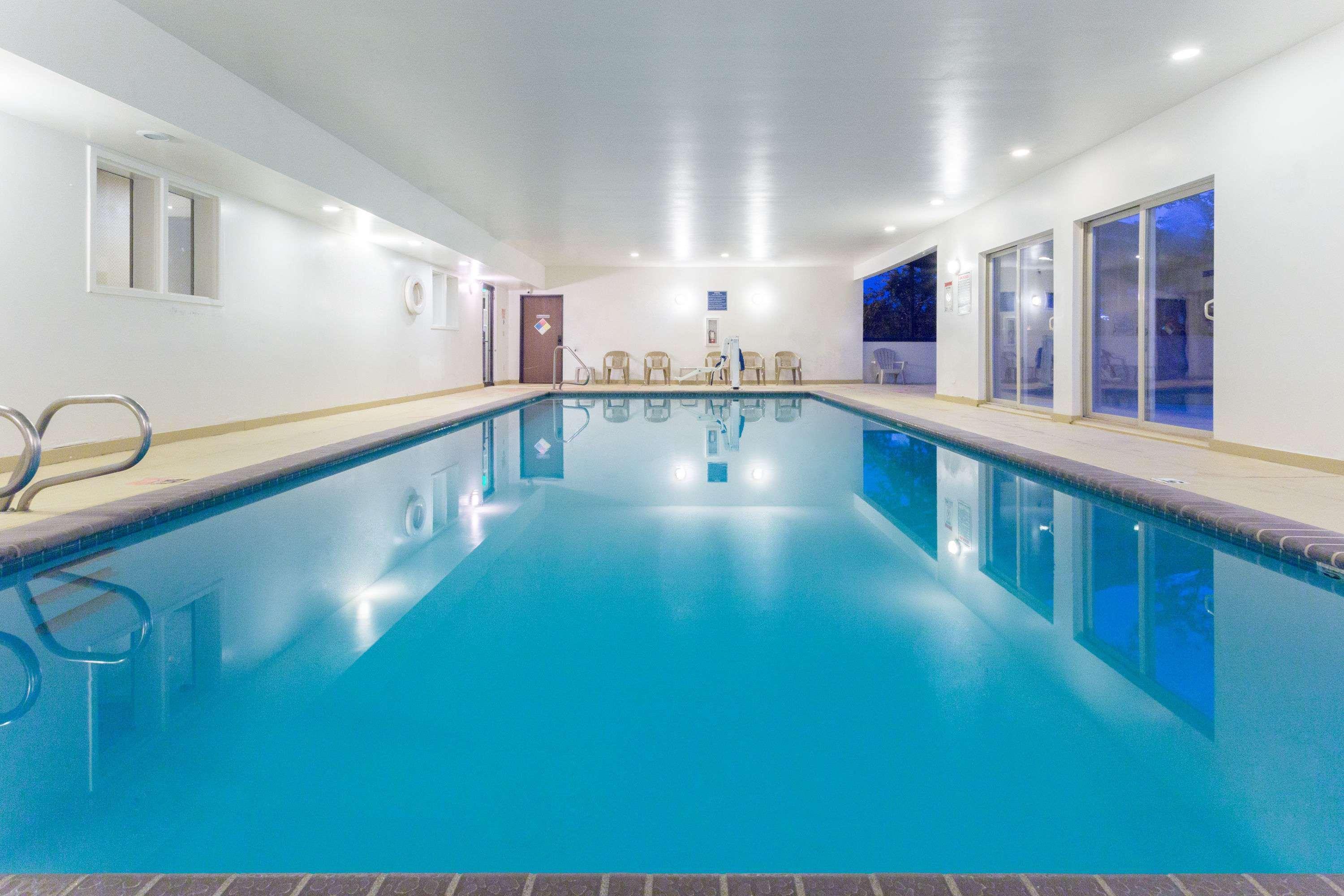 Days Inn By Wyndham Colorado Springs Airport Εξωτερικό φωτογραφία