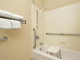 Days Inn By Wyndham Colorado Springs Airport Εξωτερικό φωτογραφία